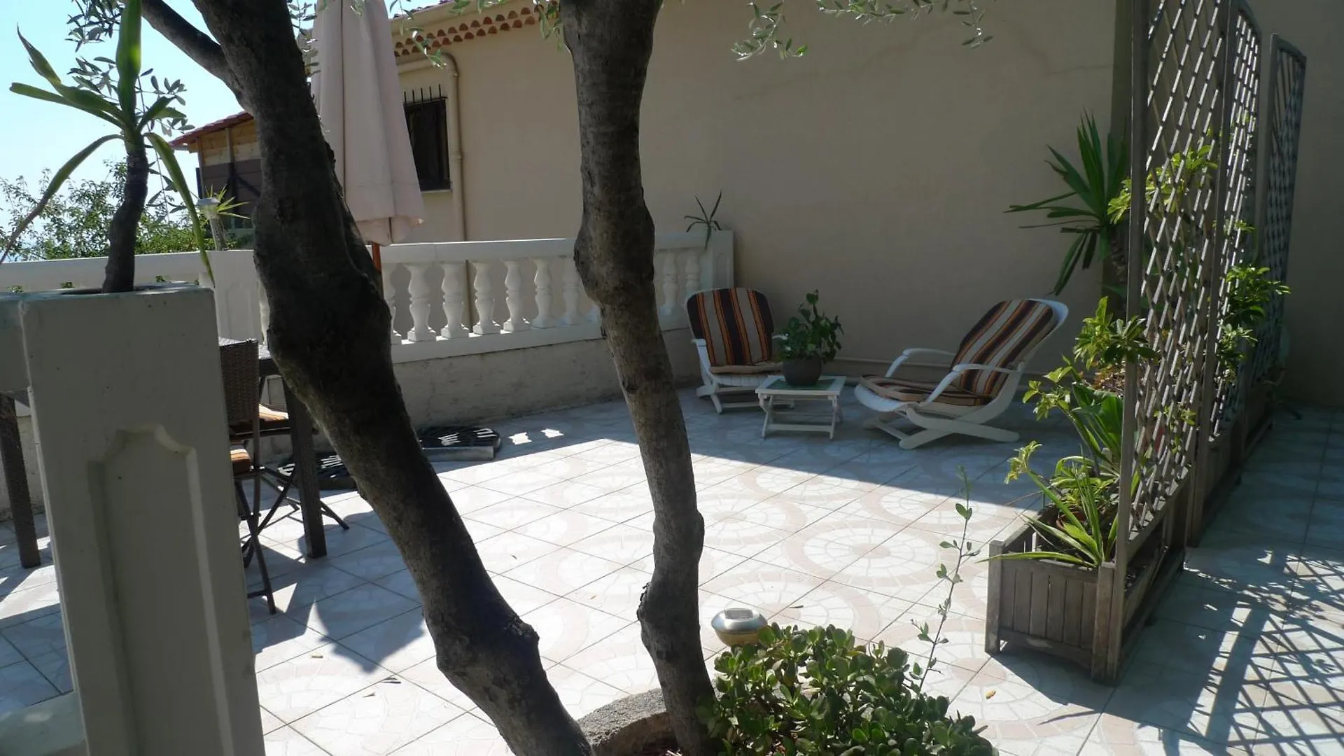 Appartement Ensoleille Belle Vue Degagee Menton