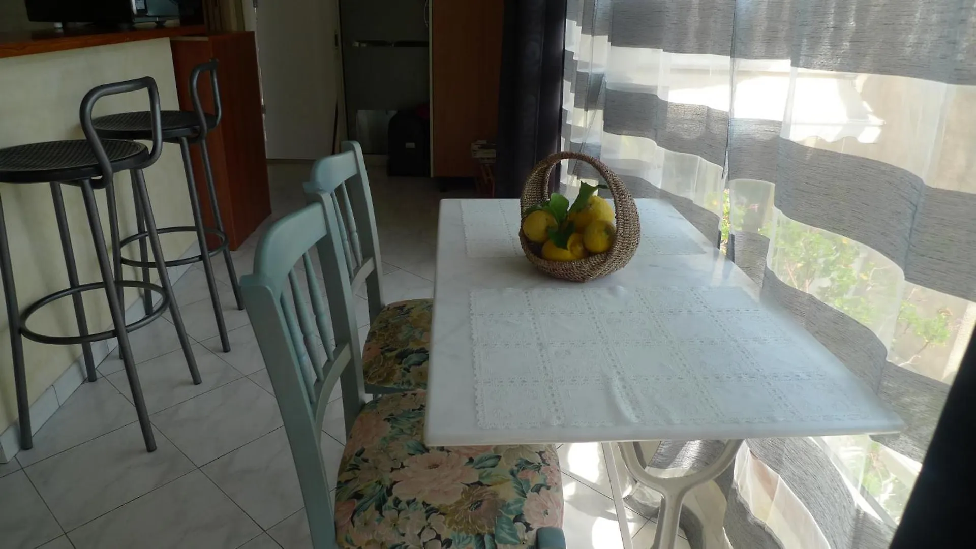 Lägenhet Appartement Ensoleille Belle Vue Degagee Menton