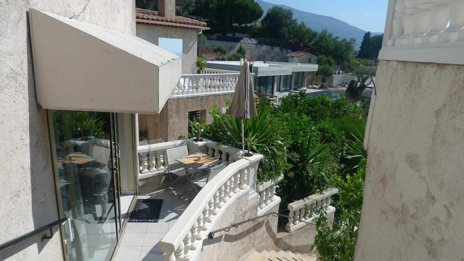 Appartement Ensoleille Belle Vue Degagee Menton 0*,